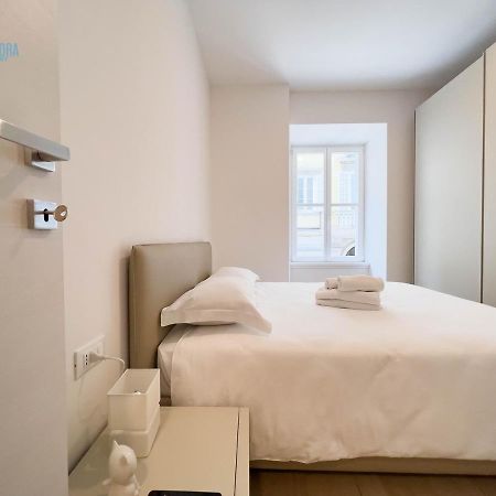Cavana 2 Tirabora Short Rent Trieste Exterior photo